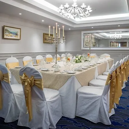 Talbot Hotel 4*